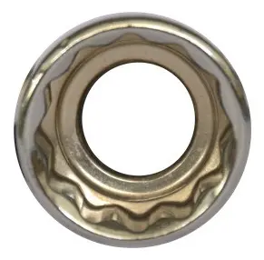 Copa Milimétrica 18Mm X 1/2″ 12 Puntas Stanley 4-88-790 - Image 4